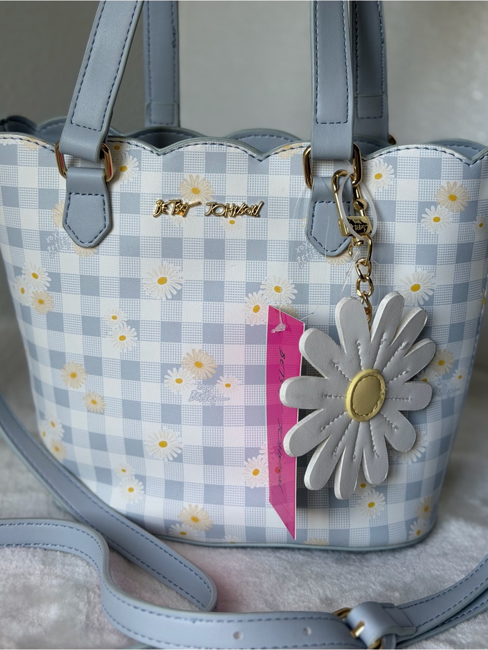 Betsey Johnson Blue Gingham Plaid Daisy Charm Scalloped Edge XOBLOOM Tote Bag - Picture 2 of 11